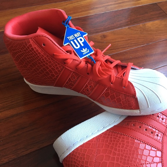 🚨 SALE🚨Adidas Women’s Superstar Up Shoes - Picture 7 of 11